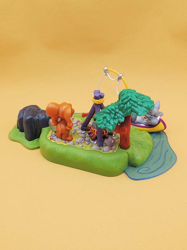 Kinder Maxi - Tom & Jerry Au Camping - Diorama Vintage 1998 Ferrero
