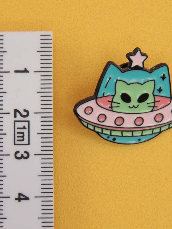 Chat Soucoupe Volante - Pin's Kawaii Chat Trop Cool
